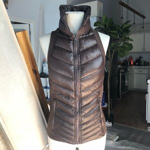 ALO Yoga Brown Puffer Vest